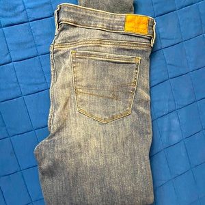 NWOT American Eagle NE(X)T LEVEL STRETCH size 14